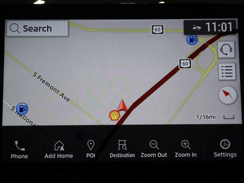 Used 2024 Mitsubishi Outlander SE image 13