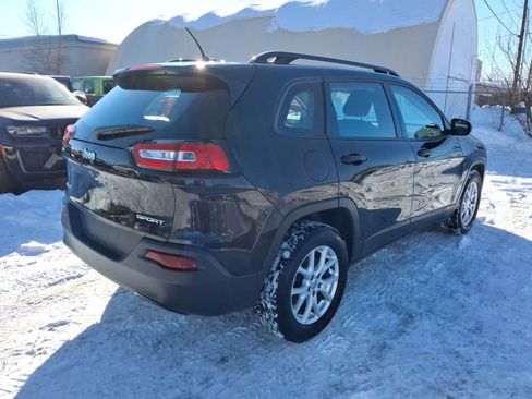 Used 2016 Jeep Cherokee Sport w/ Cold Weather Group image 8