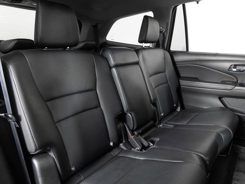 Used 2021 Honda Pilot EX-L image 25