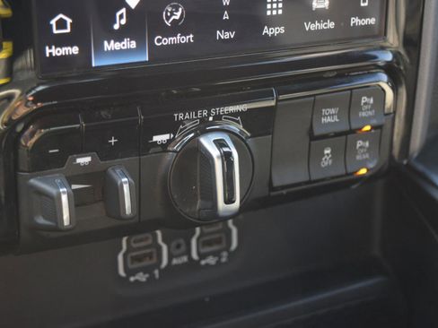 Used 2023 RAM 1500 Laramie image 33