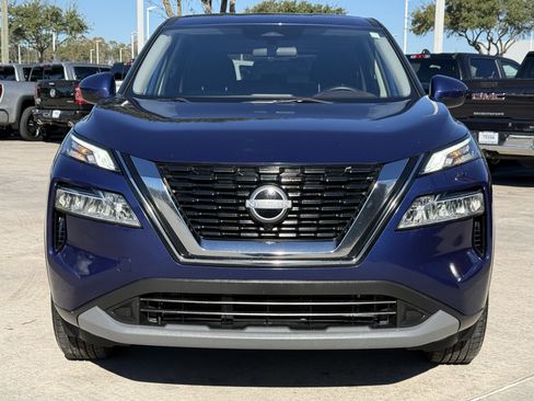 Used 2023 Nissan Rogue SV image 10