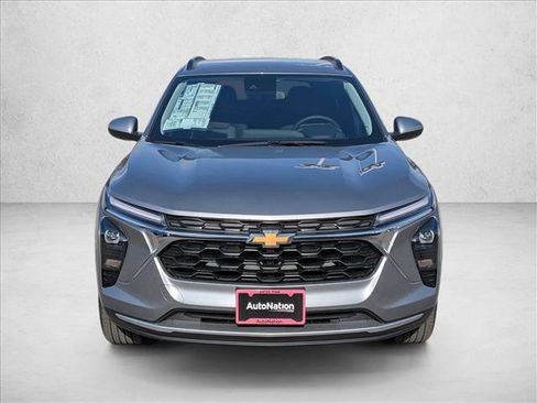 New 2026 Chevrolet Trax LT w/ Driver Confidence Package image 2