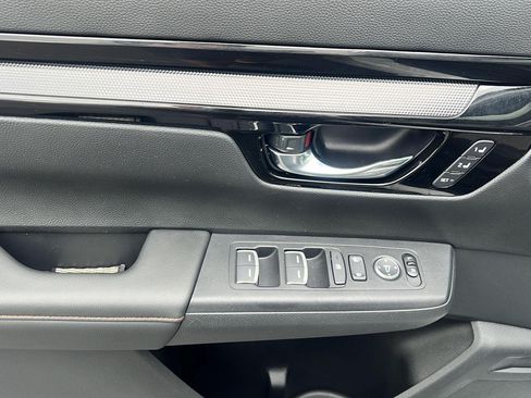 Certified 2025 Honda CR-V Sport Touring image 17