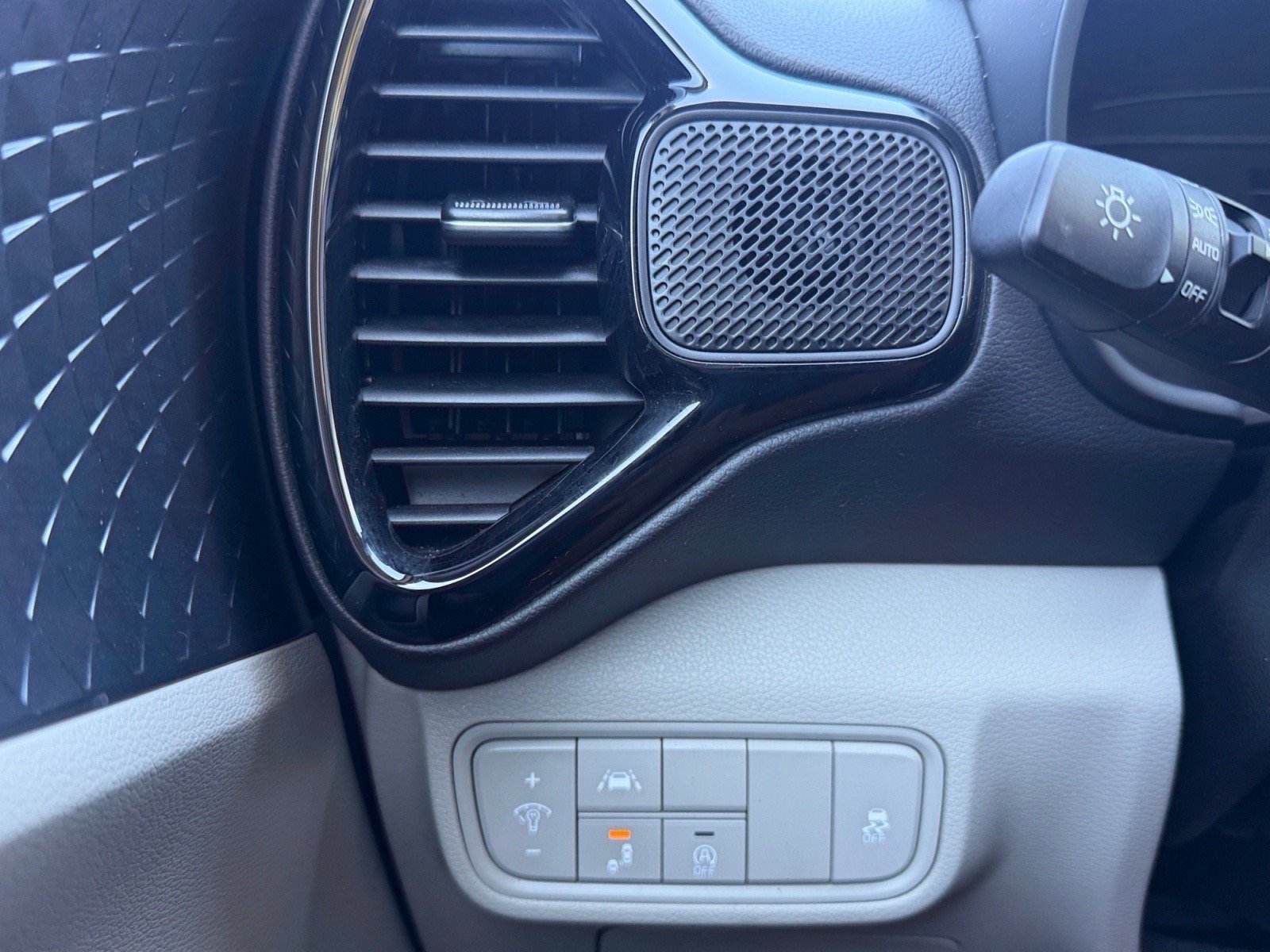 Used 2022 Kia Soul EX FWD image 22