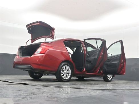 Used 2018 Nissan Versa SV w/ SV Special Edition Package image 51