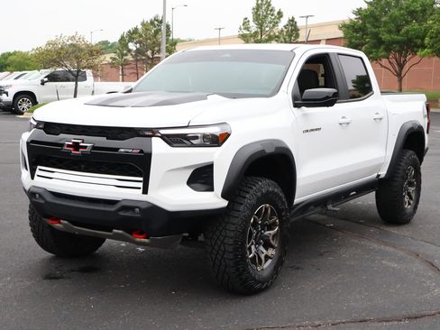 Used 2024 Chevrolet Colorado ZR2 w/ ZR2 Convenience Package III AWD/4WD image 33