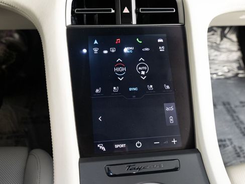 Used 2021 Porsche Taycan 4S w/ Premium Package image 42