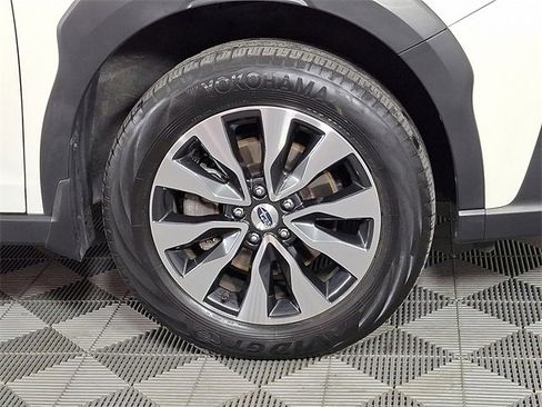 Certified 2023 Subaru Outback Limited image 11