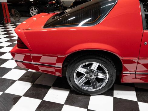 Used 1987 Chevrolet Camaro Z28 image 13