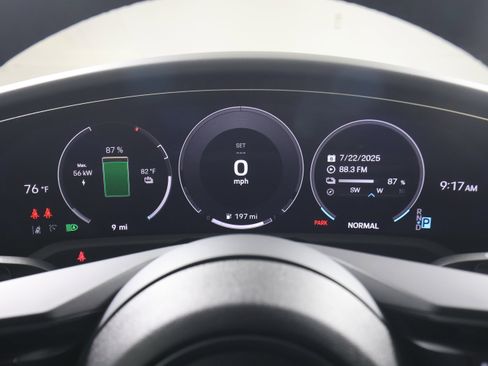 New 2025 Porsche Taycan 4 Cross Turismo AWD/4WD image 18