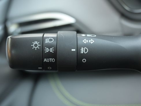 Certified 2025 Subaru Outback Onyx Edition AWD/4WD image 28