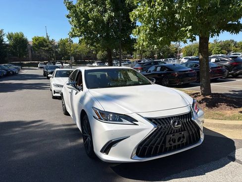 Used 2025 Lexus ES 350 w/ Premium Package FWD image 5