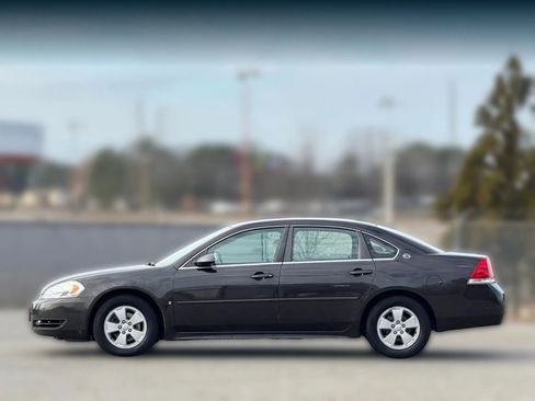 Used 2009 Chevrolet Impala LT image 8