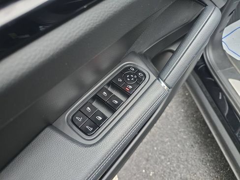 Used 2021 Porsche Cayenne AWD/4WD image 11