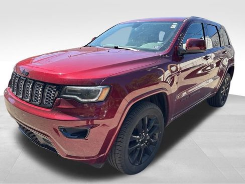 Used 2021 Jeep Grand Cherokee Laredo X AWD/4WD image 1