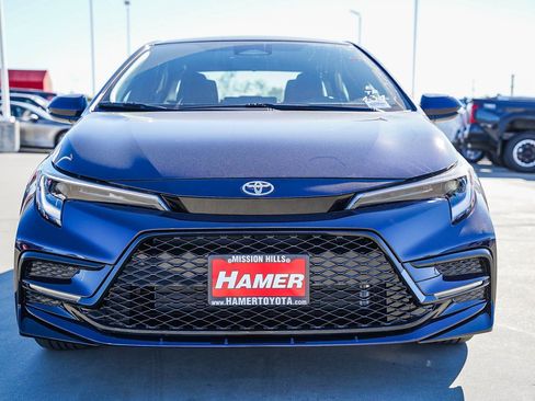 New 2026 Toyota Corolla SE image 2