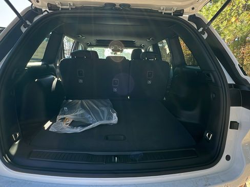 New 2025 Jeep Grand Cherokee 4WD image 13