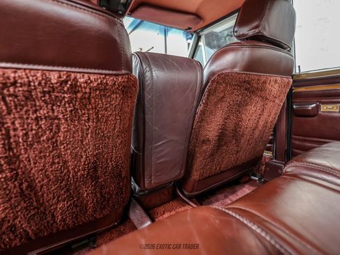 Used 1991 Jeep Grand Wagoneer AWD/4WD image 70