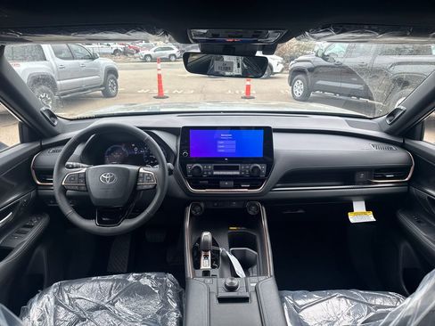 New 2026 Toyota Grand Highlander AWD Hybrid image 10