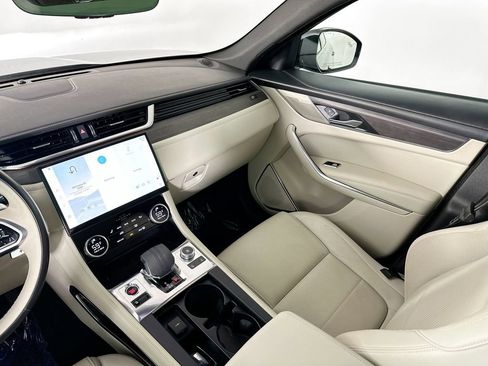 Used 2021 Jaguar F-PACE S AWD/4WD image 24