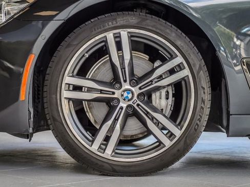 Used 2019 BMW 740i w/ M Sport Package RWD image 13