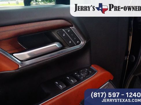 Used 2024 GMC Sierra 2500 Denali Ultimate AWD/4WD image 17