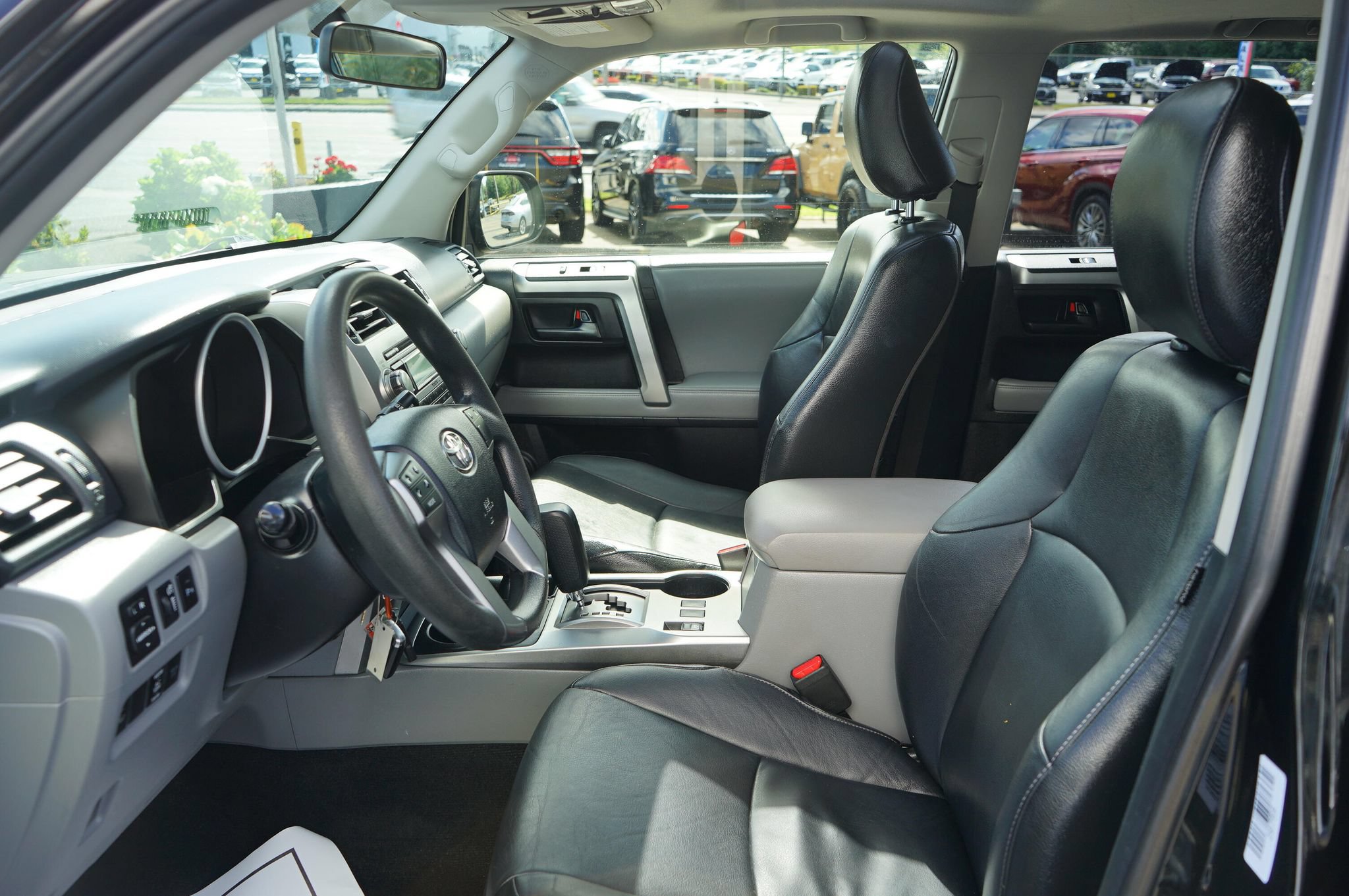 Used 2012 Toyota 4Runner SR5 w/ Convenience Pkg AWD/4WD image 14