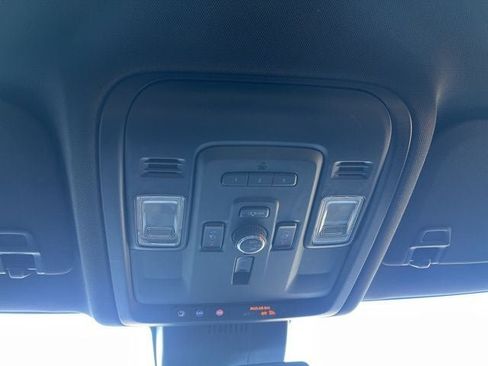 Used 2023 Chevrolet Tahoe Premier image 38