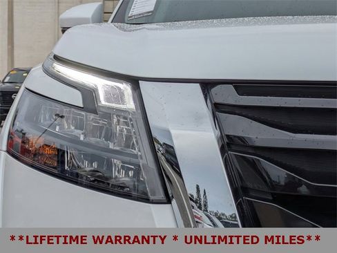 Used 2025 Nissan Pathfinder Platinum w/ Cargo Package image 11