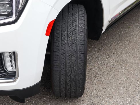 Used 2021 GMC Yukon XL SLT w/ SLT Premium Package image 55