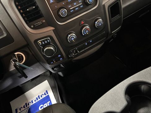 Used 2018 RAM 1500 Express AWD/4WD image 30