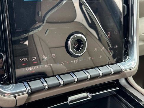 New 2026 GMC Yukon XL Denali w/ Denali Reserve Package AWD/4WD image 26
