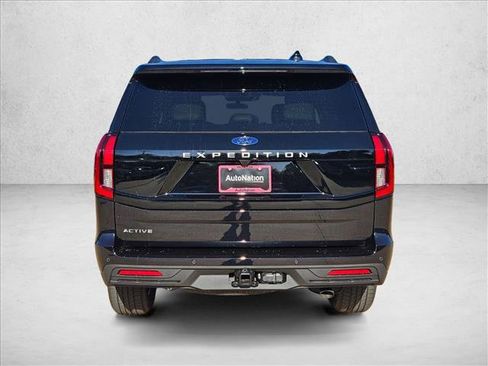 New 2026 Ford Expedition Active RWD image 8