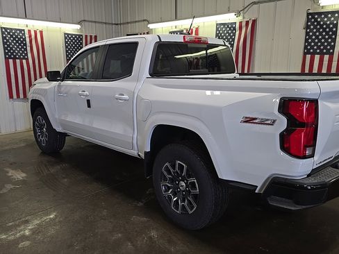 New 2026 Chevrolet Colorado Z71 w/ Technology Package image 2