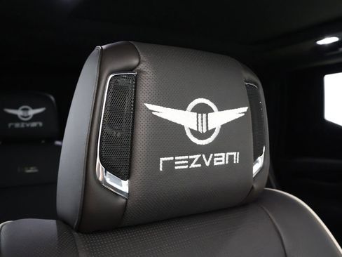 Used 2023 Cadillac Escalade Premium Luxury image 44