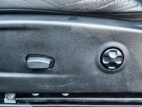 Used 2016 Dodge Challenger SRT Hellcat image 14