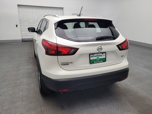 Used 2017 Nissan Rogue Sport SV w/ SV Premium Package image 6