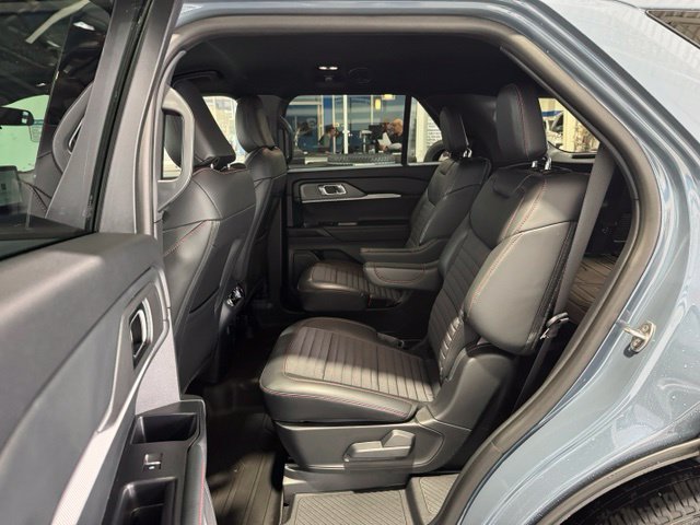 Used 2026 Ford Explorer ST-Line AWD/4WD image 8