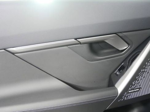 Used 2026 BMW 530i image 13