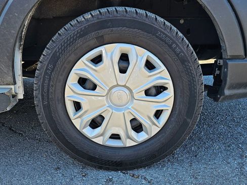 Used 2024 Ford Transit 250 Low Roof w/ Exterior Upgrade Package image 22