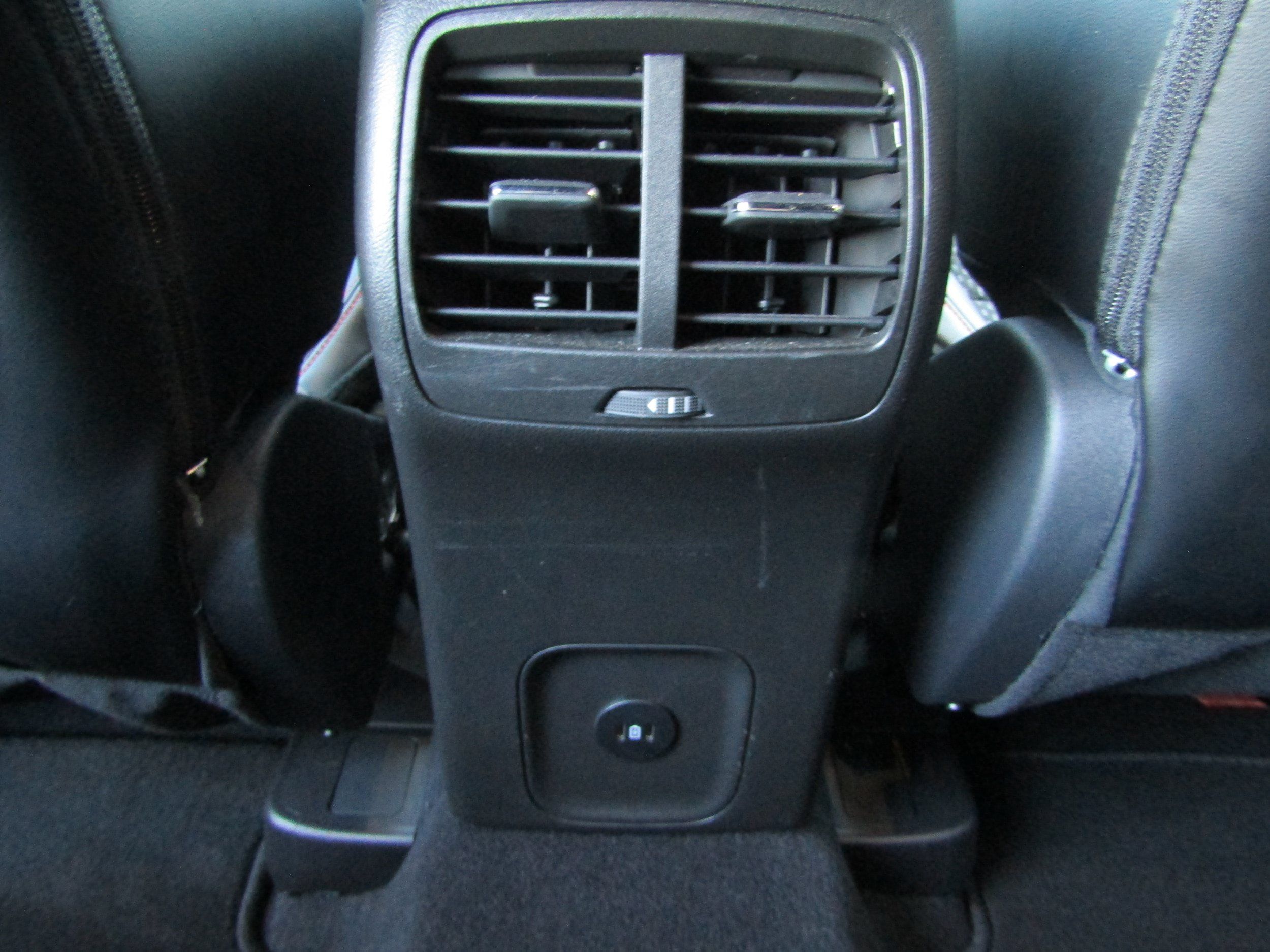 Used 2024 Ford Escape ST-Line w/ Tech Pack #1 AWD/4WD image 33