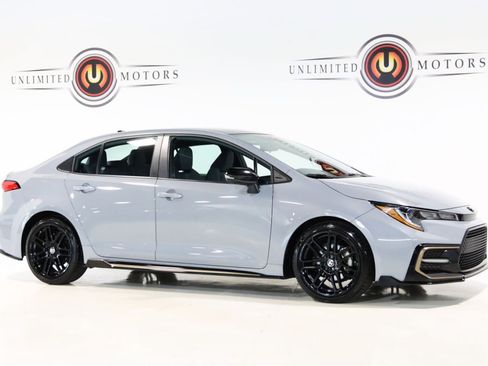 Used 2022 Toyota Corolla SE w/ Carpet Mat Package (TMS) FWD image 6