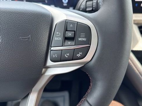 New 2026 Ford Explorer Active AWD/4WD image 28