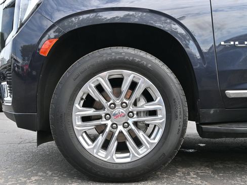 Used 2023 GMC Yukon XL SLT w/ SLT Luxury Package AWD/4WD image 29