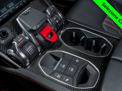 Used 2023 Lamborghini Urus Performante AWD/4WD image 30