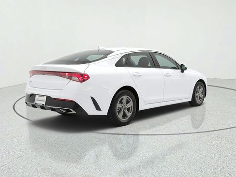 Used 2022 Kia K5 LXS FWD image 5