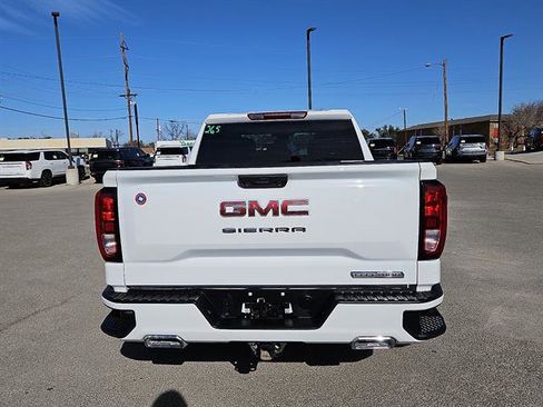 Used 2025 GMC Sierra 1500 Elevation image 4