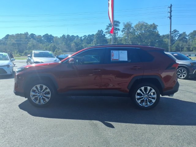 Used 2023 Toyota RAV4 XLE Premium FWD image 3