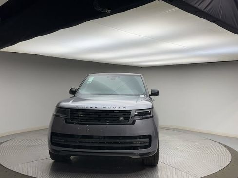 Certified 2025 Land Rover Range Rover Autobiography AWD/4WD image 3