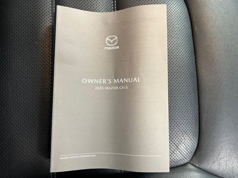 Used 2025 MAZDA CX-5 AWD 2.5 S w/ Preferred Package image 29